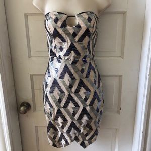 Keyhole strapless cocktail dress